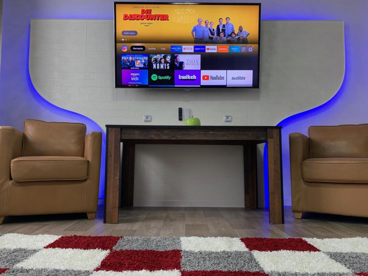 Best-Preis -Gold Suite- Mit Netflix, Self-Check-In, Ebike Ladestation, Fahrradraum, Wlan, Netflix Und Massagesessel - Direkt Am Elberadweg Im Herzen Von Wittenberge Exterior foto